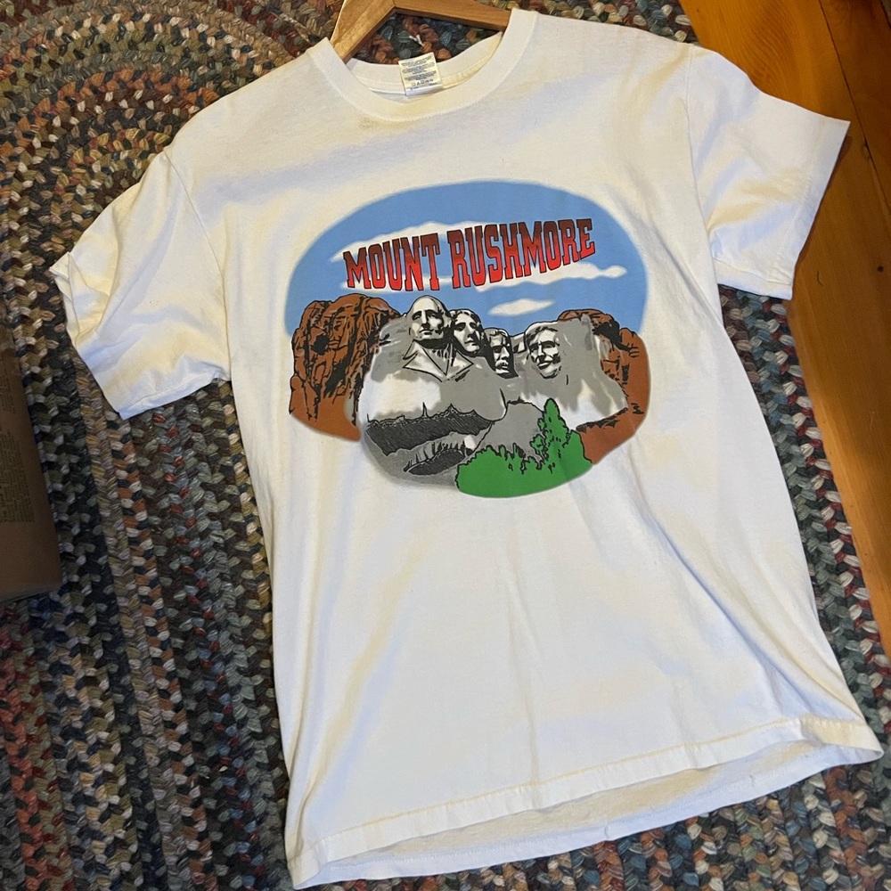 Mount Rushmore Butts Graphic T-shirt